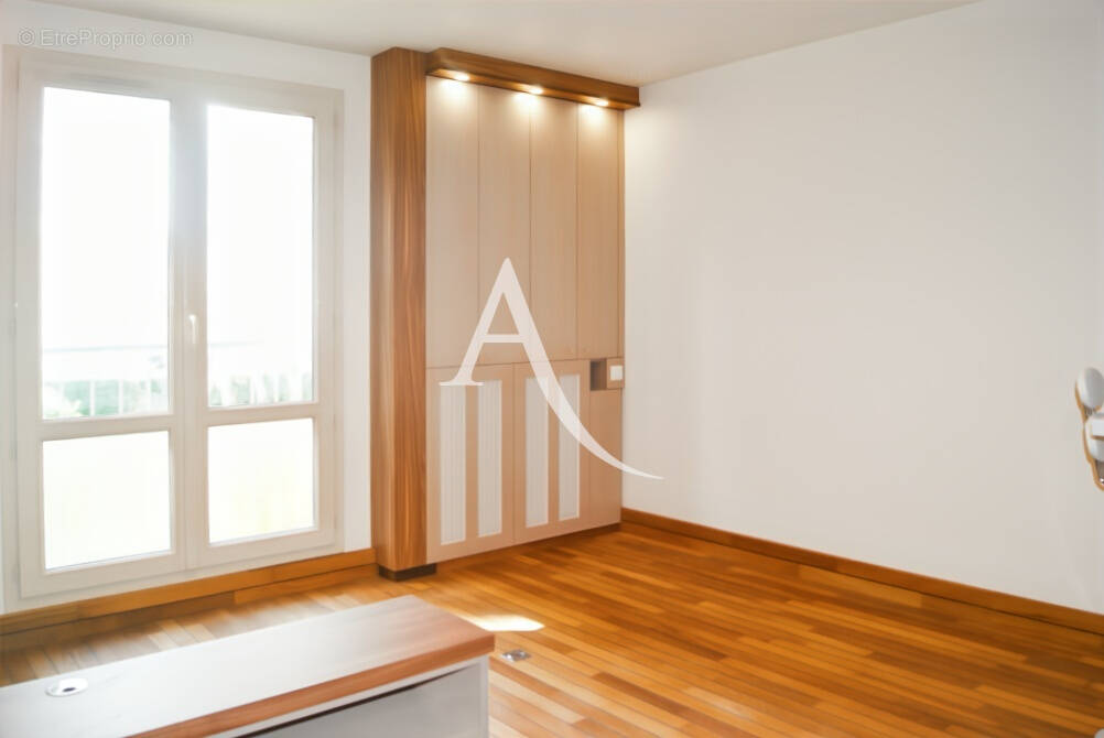 Appartement à BOIS-D'ARCY