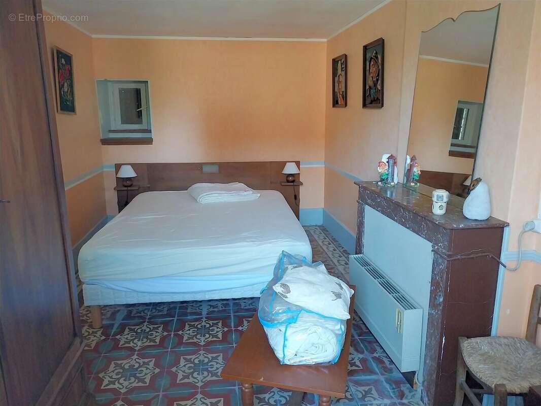 Maison à TOURNON-SAINT-MARTIN