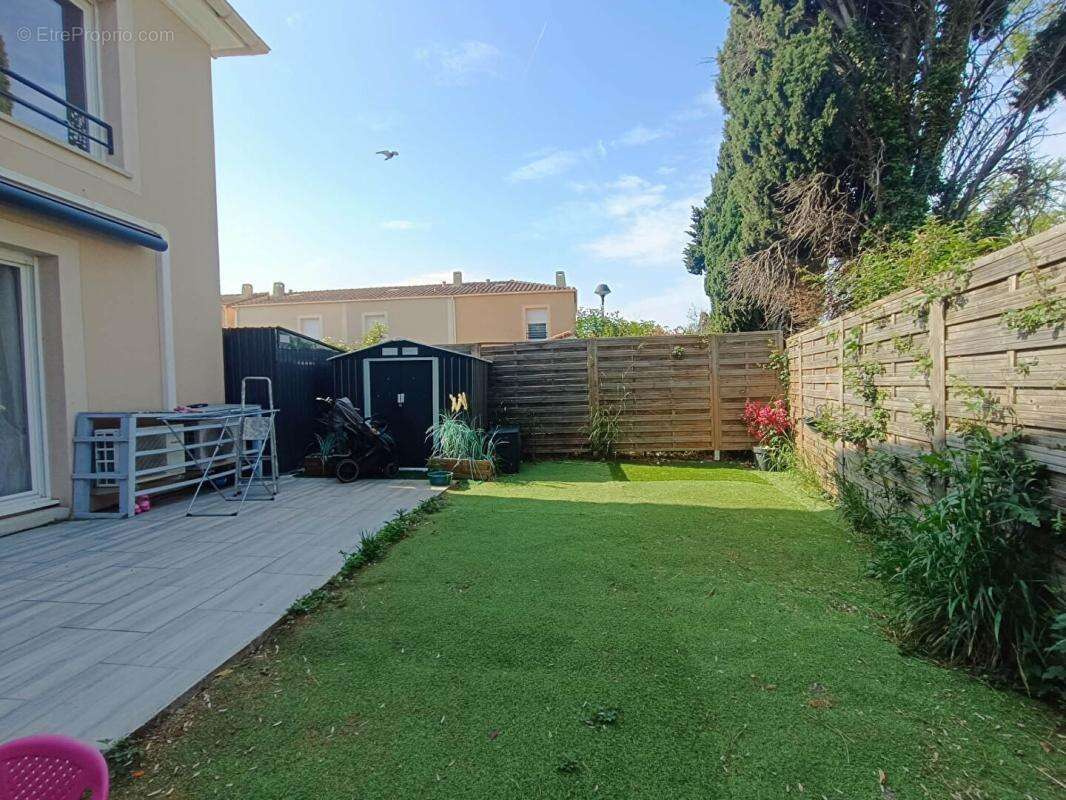 Maison miramas  3 pièces jardin et stationnements - photo 2