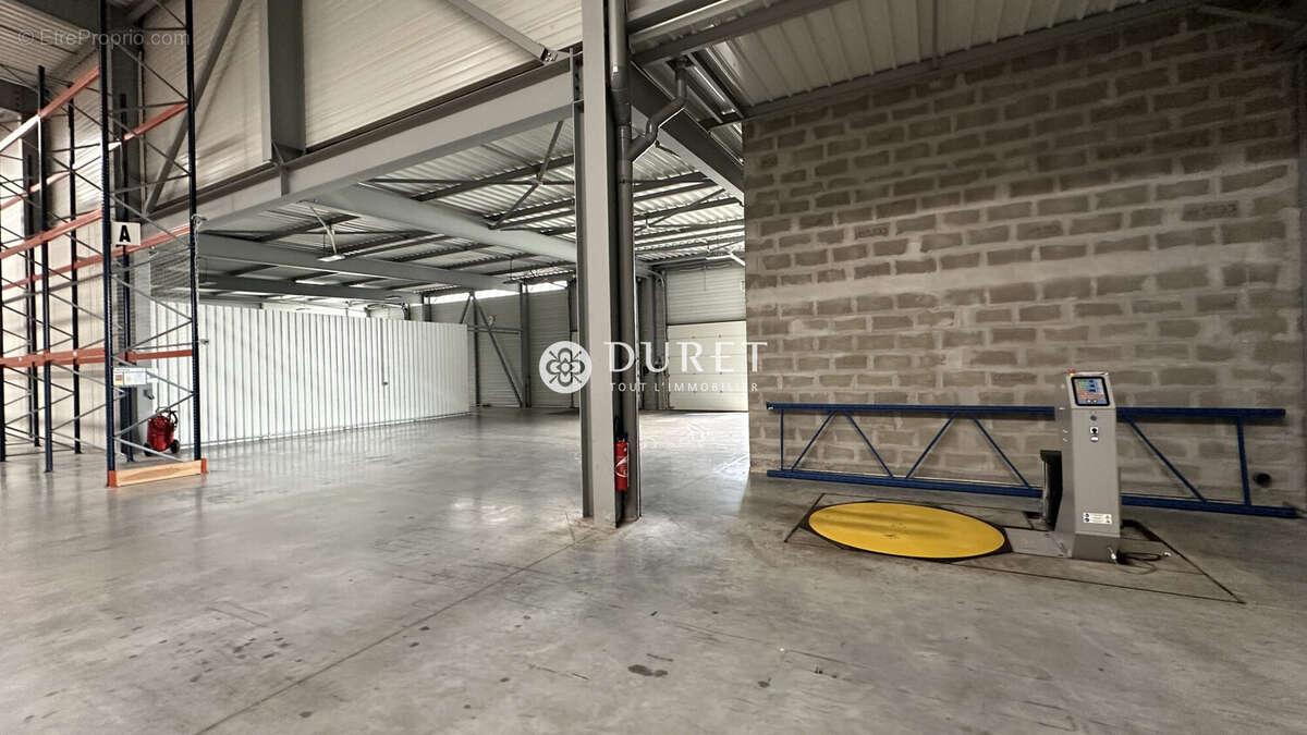 Commerce à LE GIROUARD