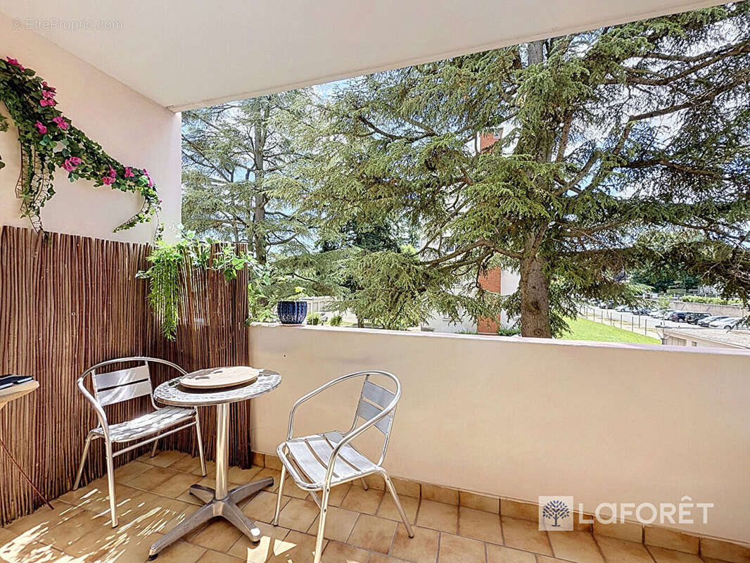 Appartement à CHAMPAGNE-AU-MONT-D'OR