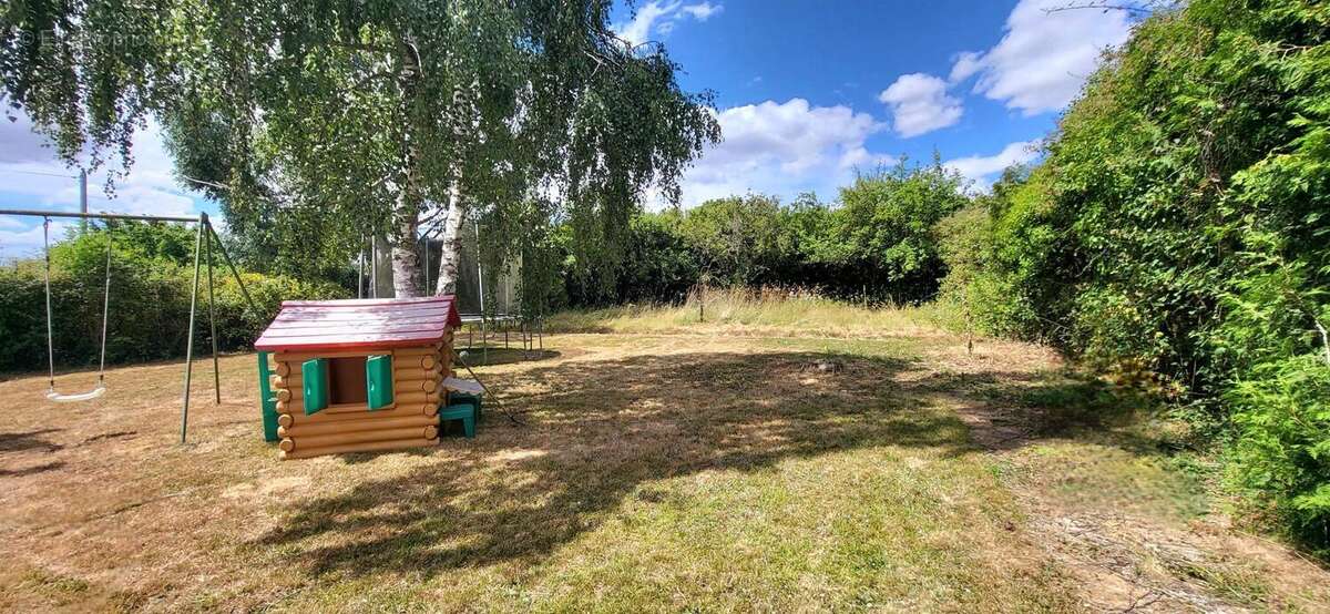 Maison 97 m² à Belhomert-Guehouville  - photo 8