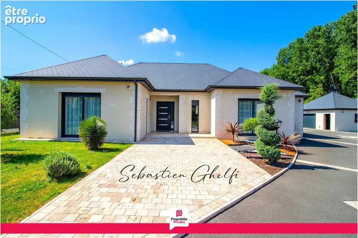 belle maison de plain-pied avec 3 chambres-cellier-grand garage-beau terrain - photo 3