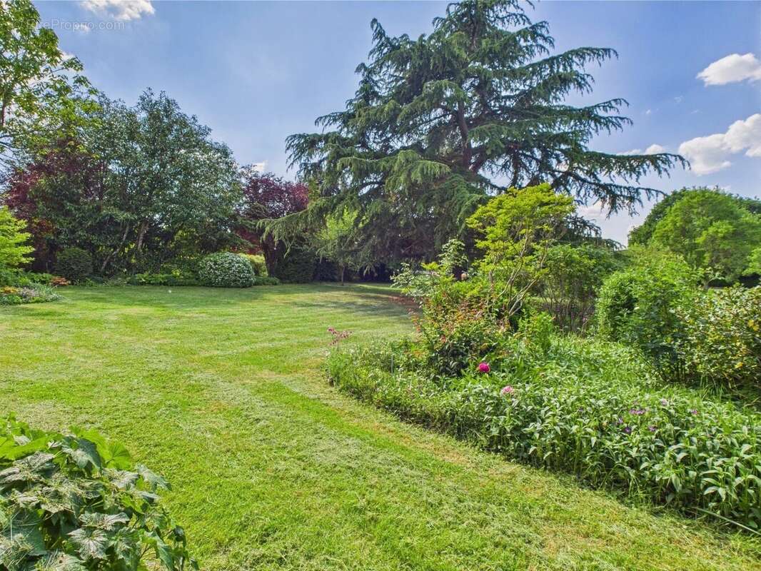 Maison à ROMILLY-SUR-SEINE