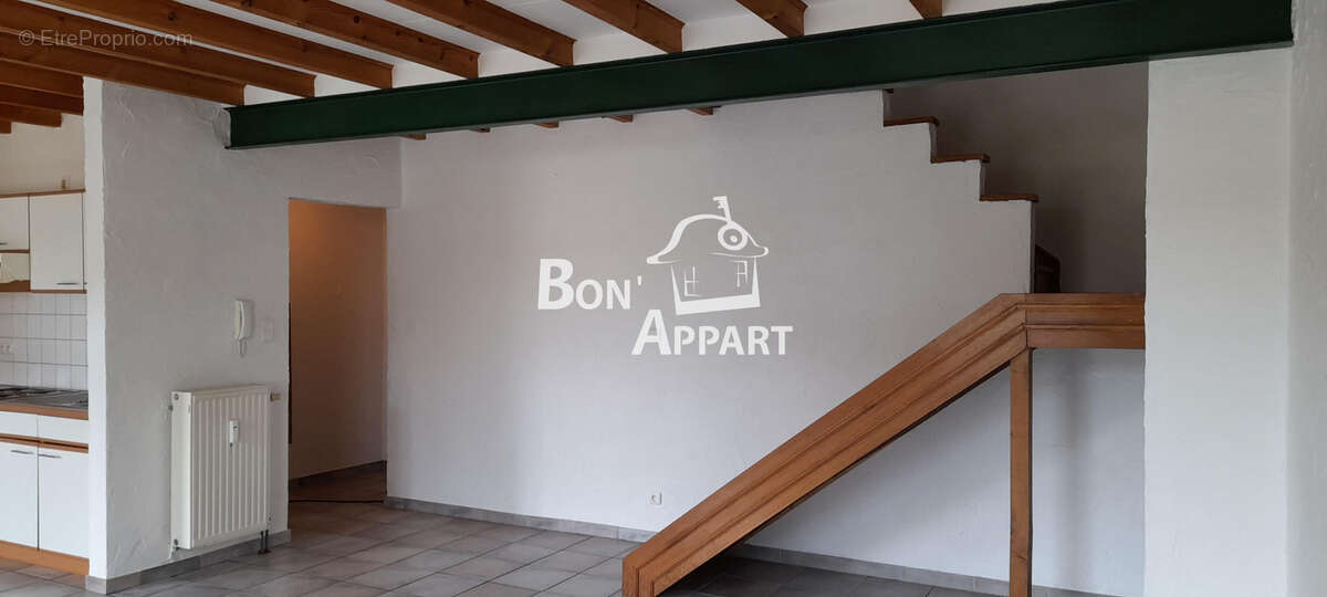 Appartement à ALLONDRELLE-LA-MALMAISON