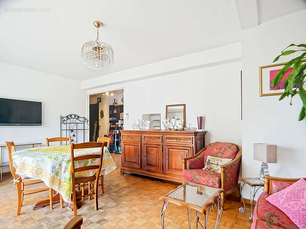 Appartement 3 pièces 76 m2 à vendre 13013 Marseille - photo 11
