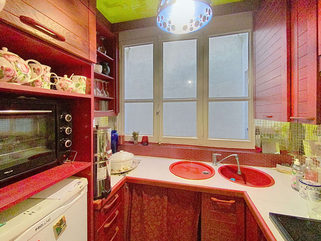 Appartement à PARIS-1E