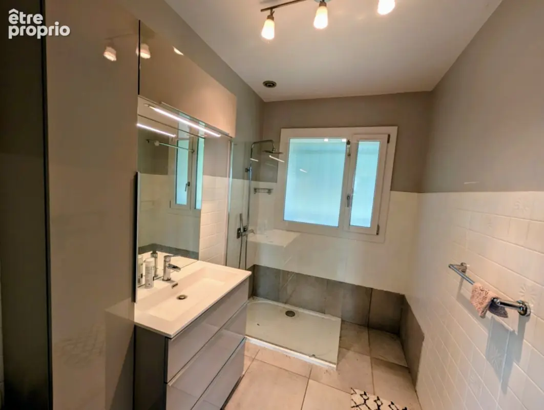 Maison - Jardin  - 6 pièces  -117 m2 - photo 17