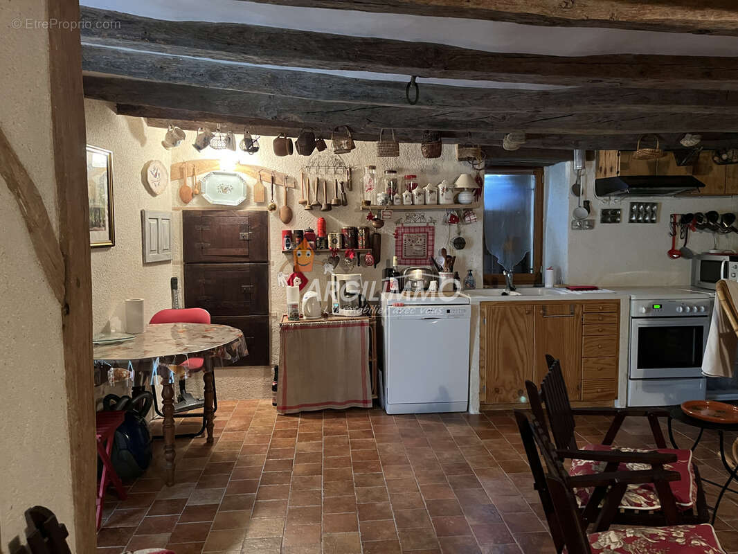 Maison à LE BREIL-SUR-MERIZE