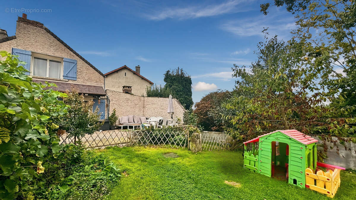 Maison à JOUARS-PONTCHARTRAIN