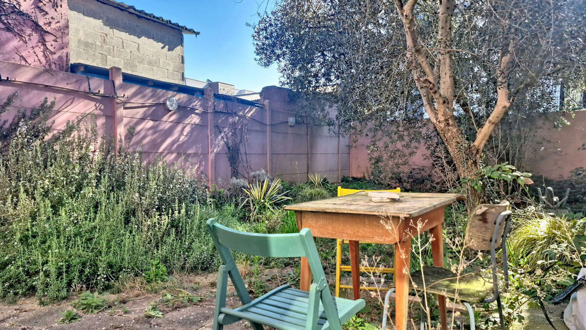 Maison esprit loft jardin avec de sublimes oliviers - photo 12