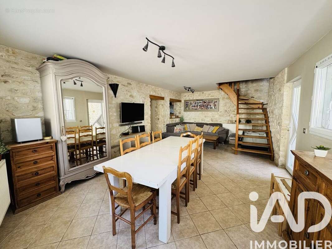 Photo 6 - Maison à BREUIL-BOIS-ROBERT