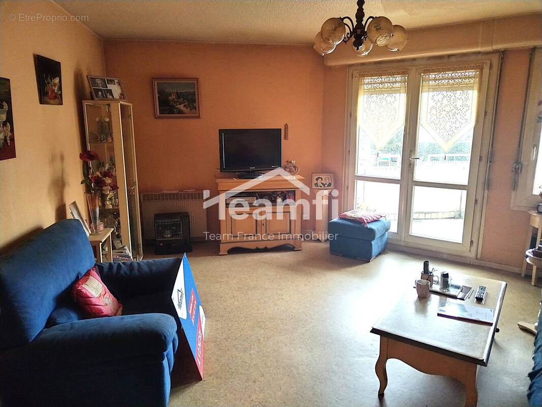 Appartement à PUY-GUILLAUME