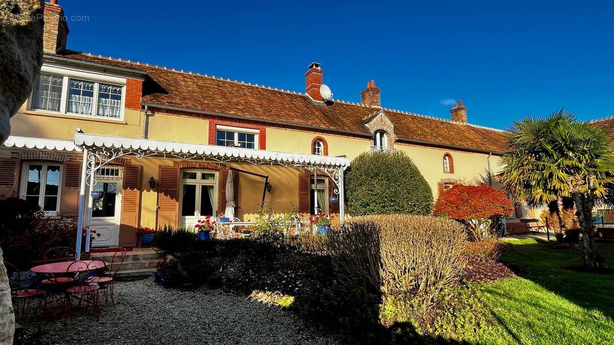 Maison à THOURY-FEROTTES