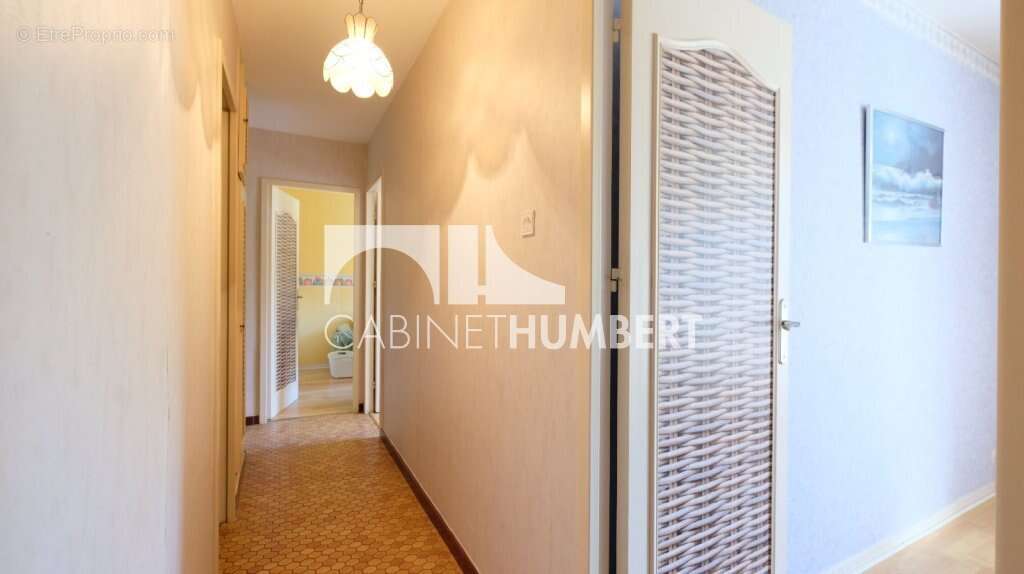 Appartement à SAINT-ETIENNE