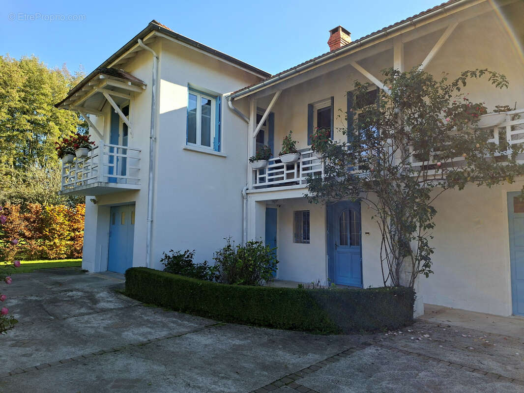 Maison à SAINT-ASTIER