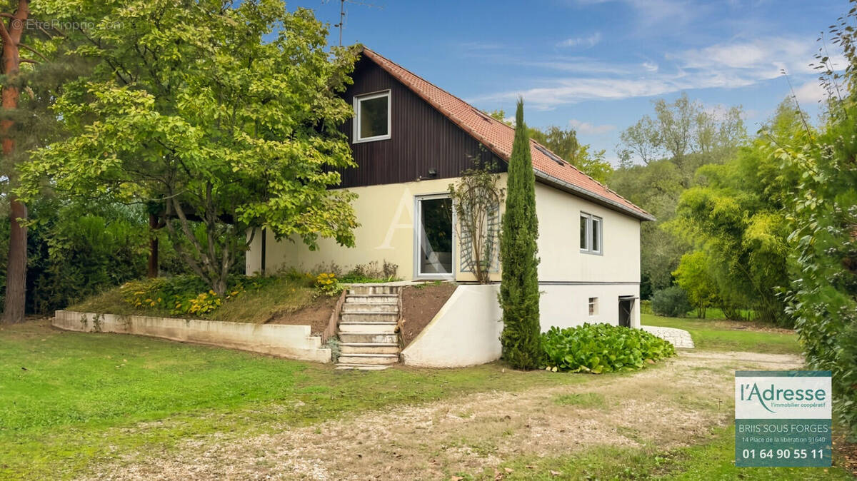 Maison à FONTENAY-LES-BRIIS