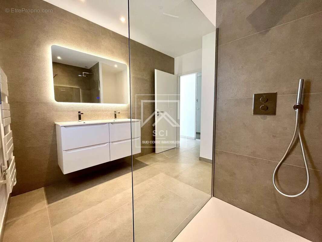 Maison à PORTO-VECCHIO