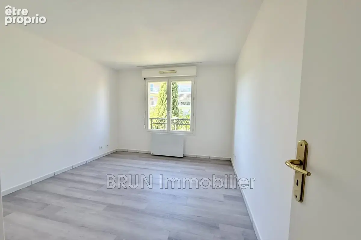Appartement 4 pièces 74 m² à vendre à Antibes (06600) - photo 5
