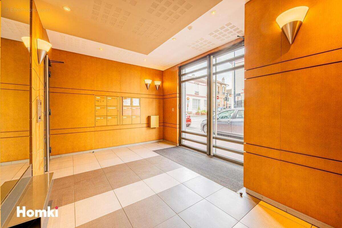 Appartement à MONTROUGE