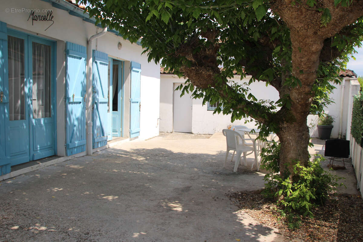 Maison à SAINT-GEORGES-DE-DIDONNE