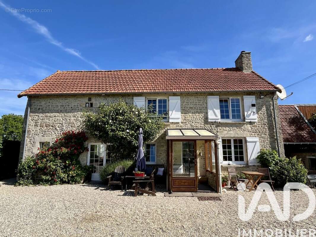 Maison 144 m² à Asnieres-En-Bessin  - photo 3