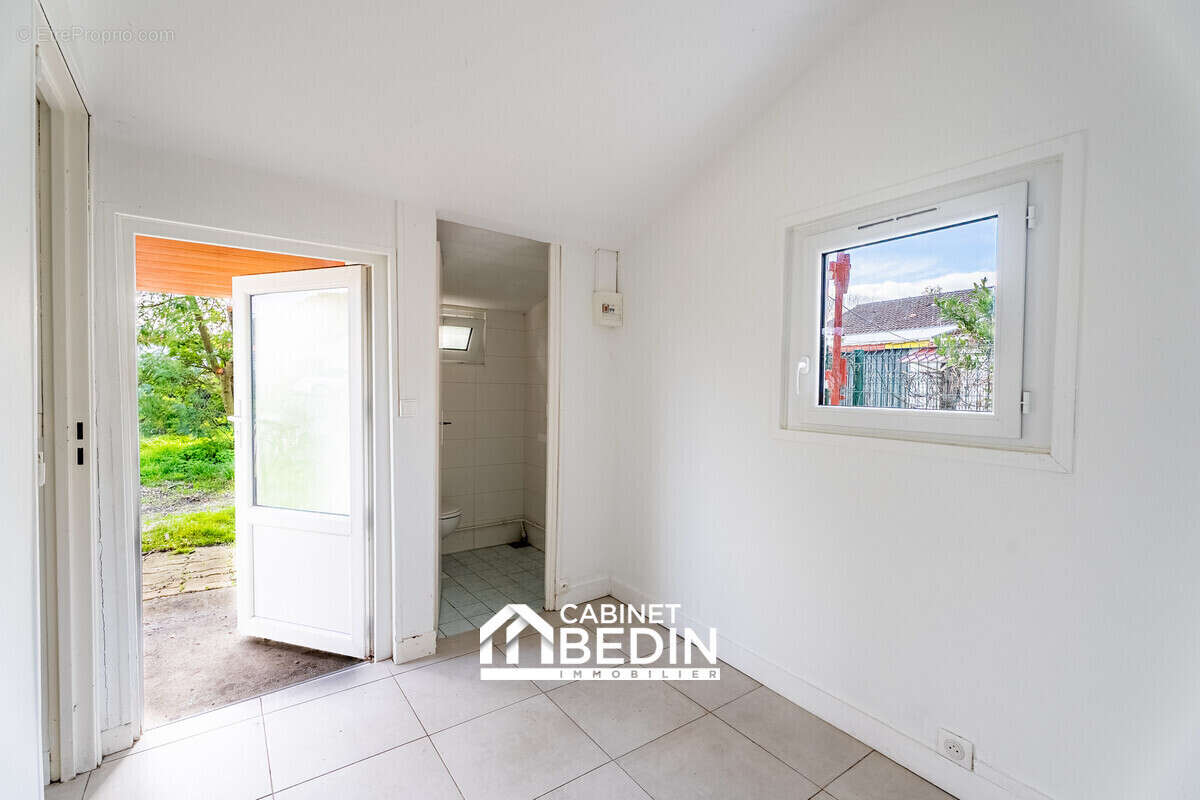 Maison à ARES