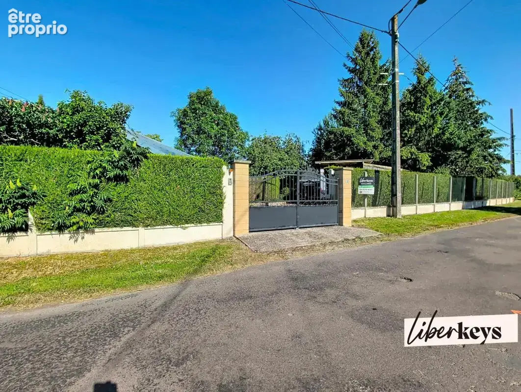Maison de campagne située à BOURTH, 3 chambres, nombreux garages et remises sur terrain de 1024m2 clos et paysagé - photo 24
