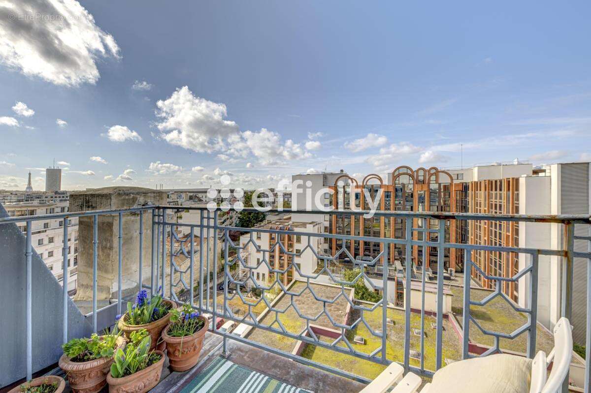 Appartement à LEVALLOIS-PERRET