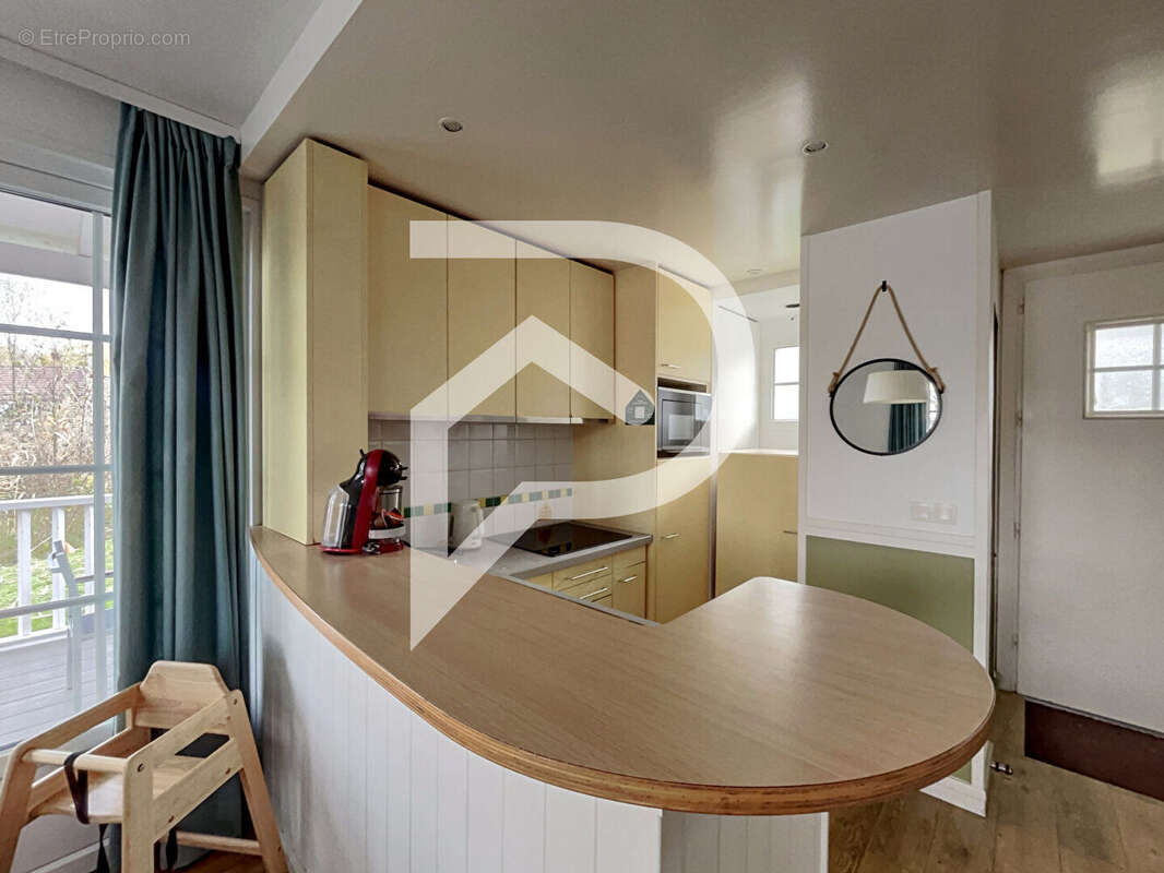 Maison à CHAMOUILLE