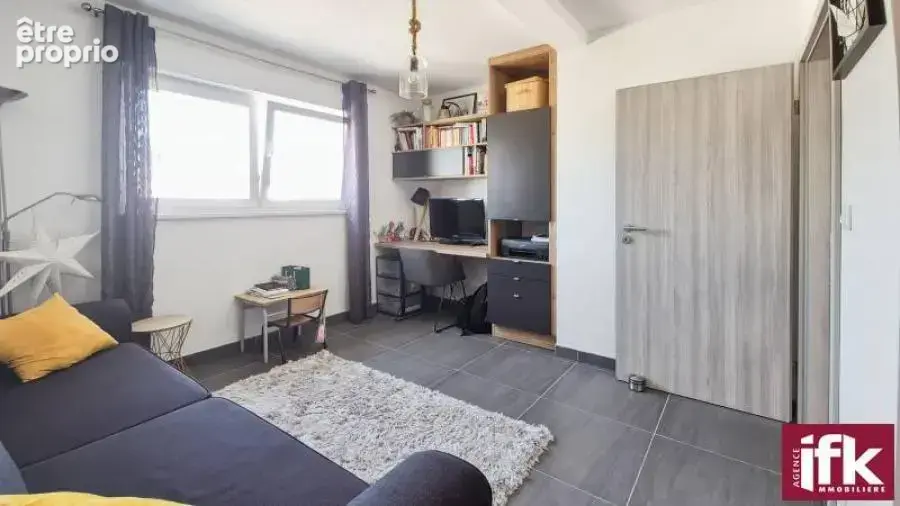 Appartement T4 de 98 m² avec entrée individuelle, balcon, garage et parking - photo 7