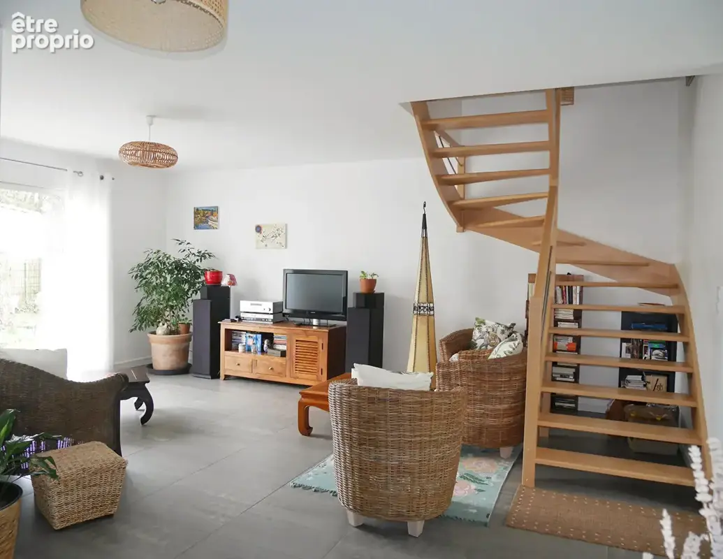CESTAS Bourg maison récente à vendre 4 chambres centrée ref 2286 - photo 2