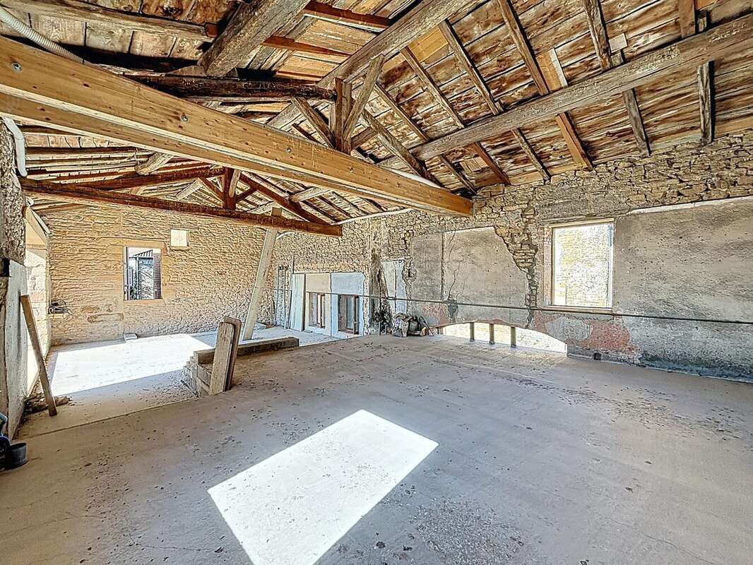 Appartement à FRONTENAS