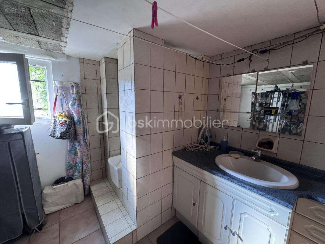 La maison où chacun a enfin sa place : 153 m², 5 chambres possibles, sous-sol total, 2 garages, 1 979 m² clos - photo 15