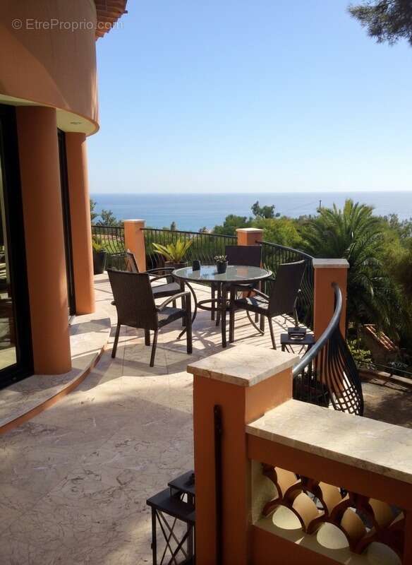 Maison à ROQUEBRUNE-CAP-MARTIN