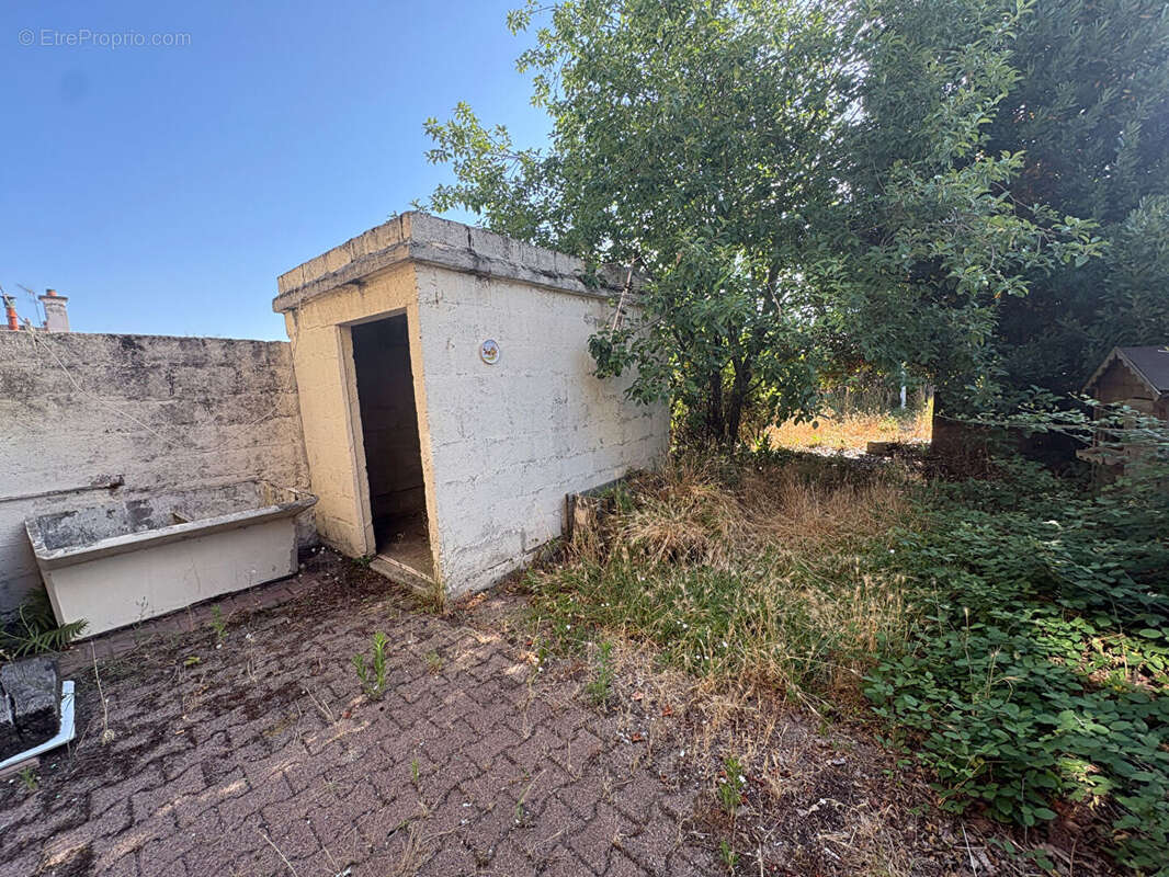 Maison à YZEURE