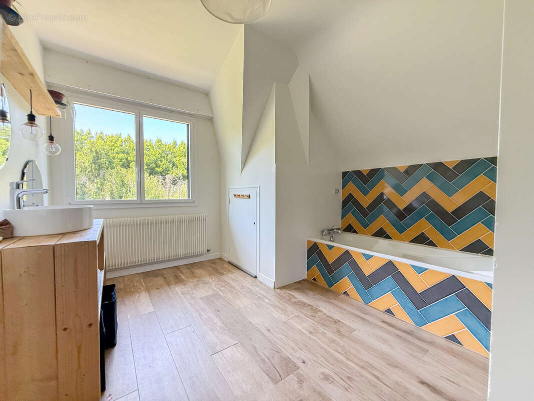 Maison à LA CHAPELLE-SUR-ERDRE