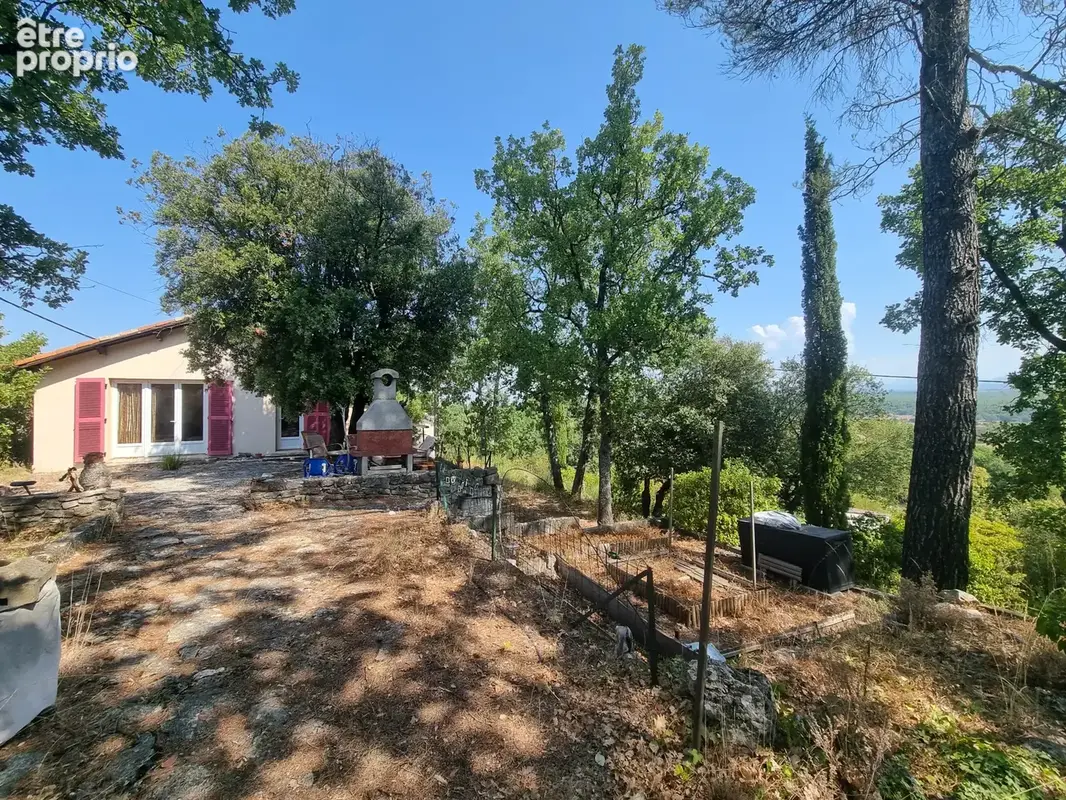 Maison à MONTMEYAN