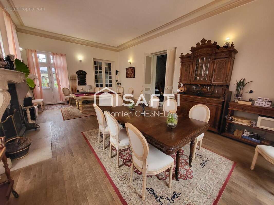 Photo 2 - Maison à ARCOMPS