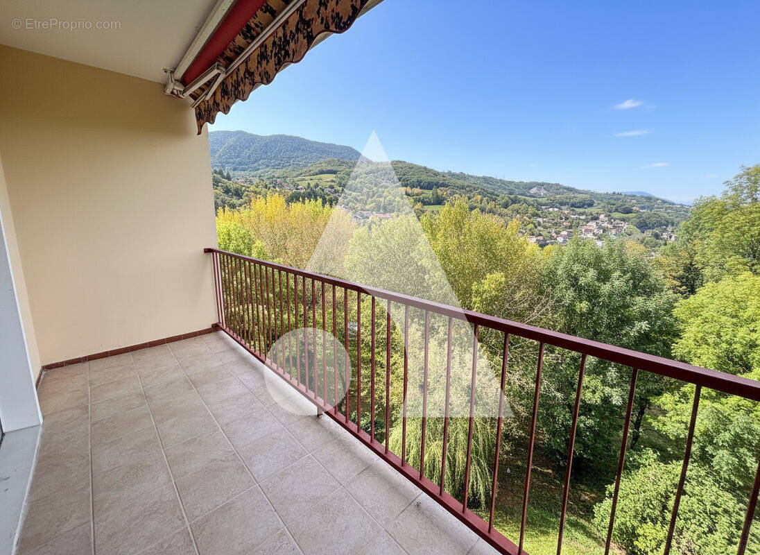 Appartement à BELLEGARDE-SUR-VALSERINE