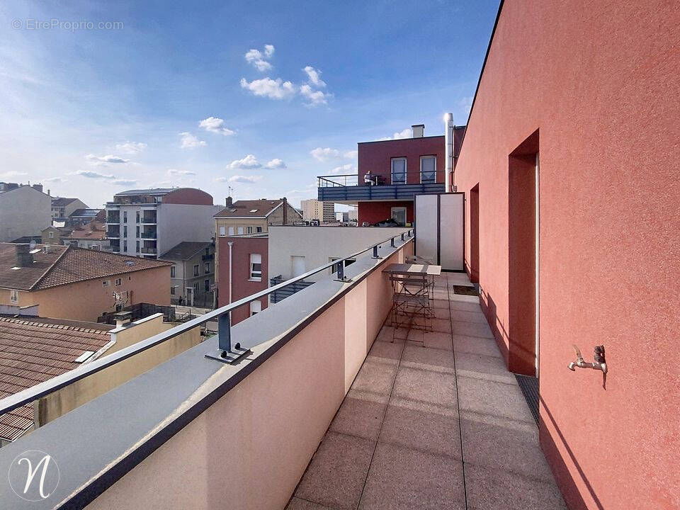 Appartement à VILLEURBANNE