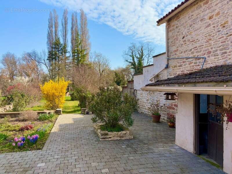 Maison à TOURNUS