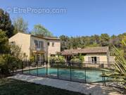 Maison à ROQUEFORT-LES-PINS
