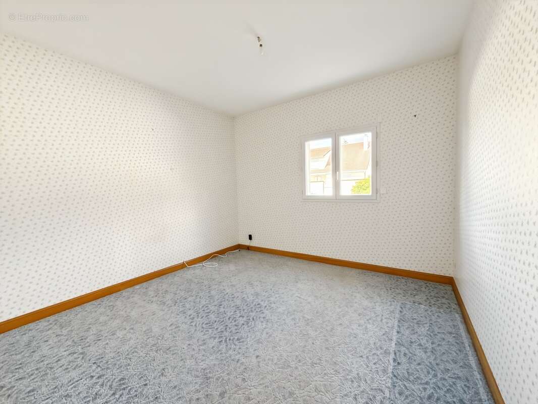 Dept(86) Vienne à Châtellerault Maison Plain Pied à vendre 6 pièces - photo 13
