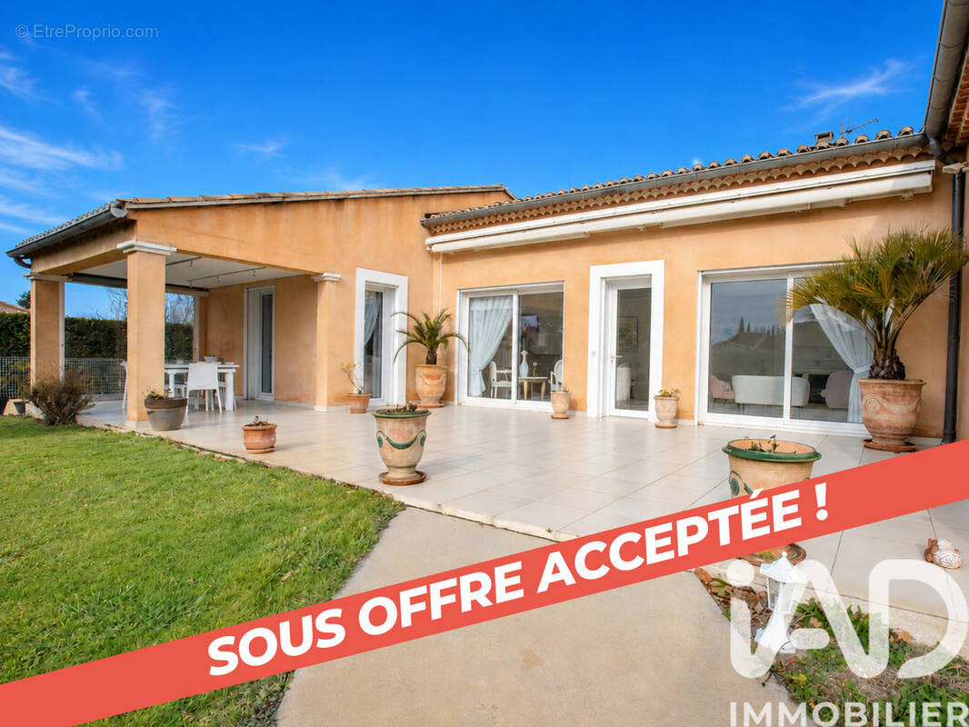 Photo 1 - Maison à SAINTE-CECILE-LES-VIGNES