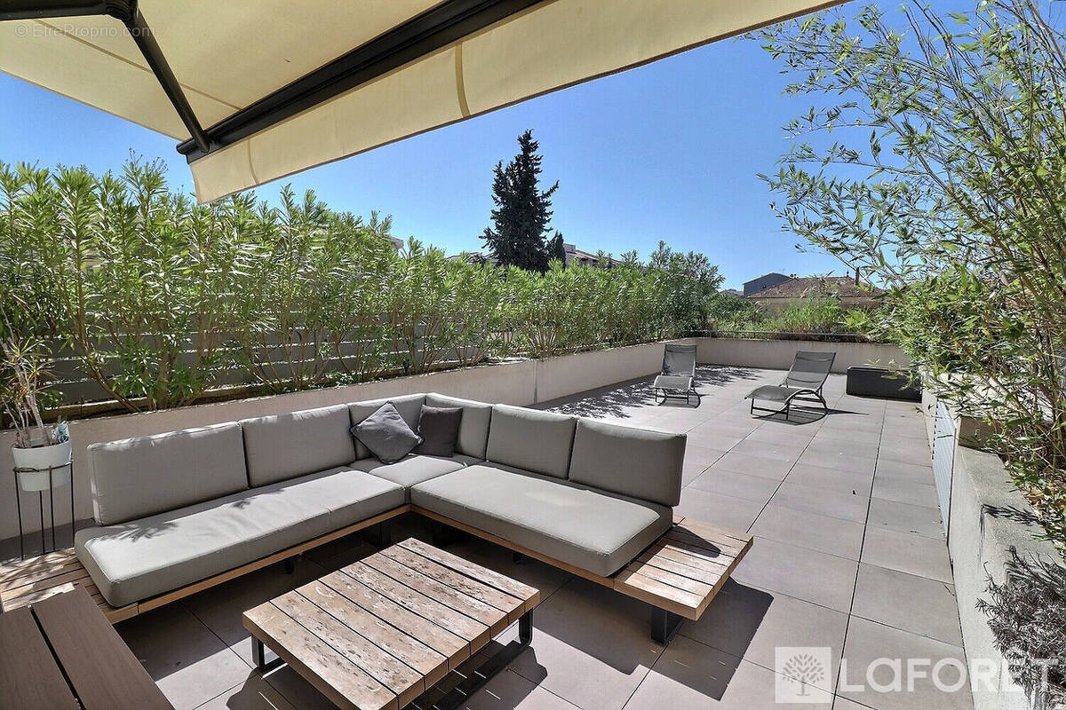 Appartement à HYERES
