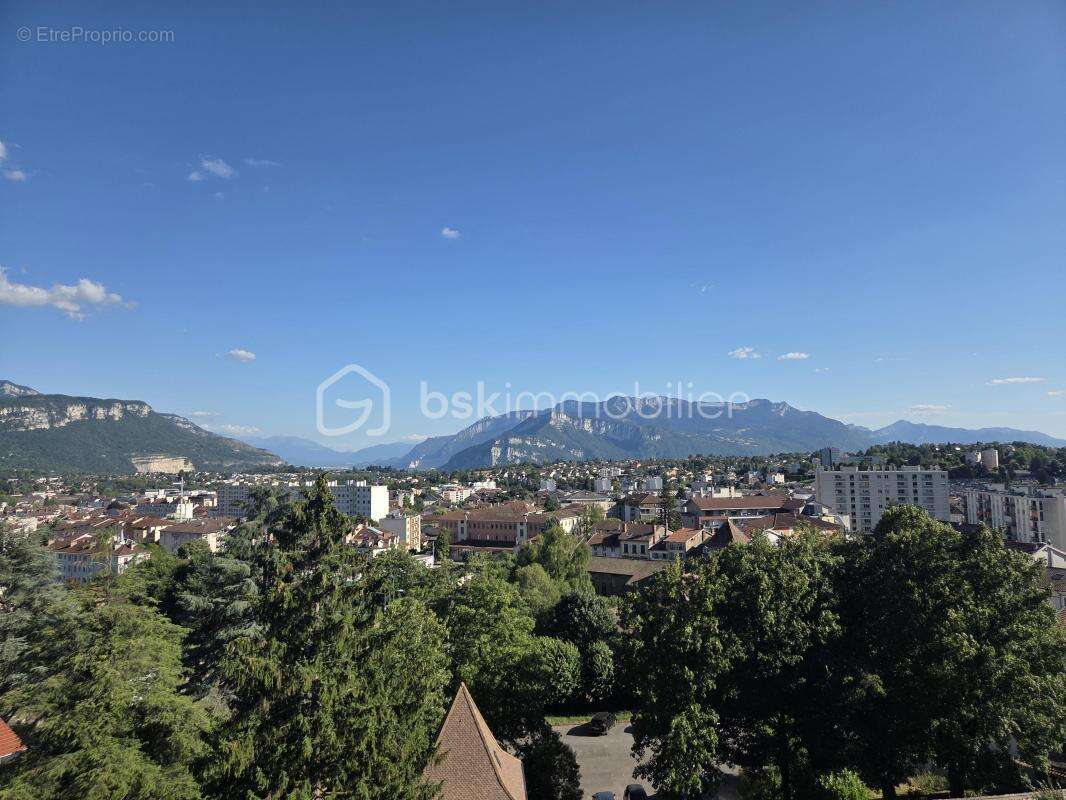 Appartement à VOIRON