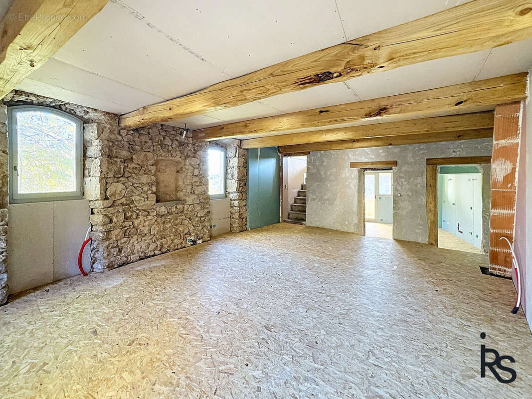 Appartement à CHAZEAUX