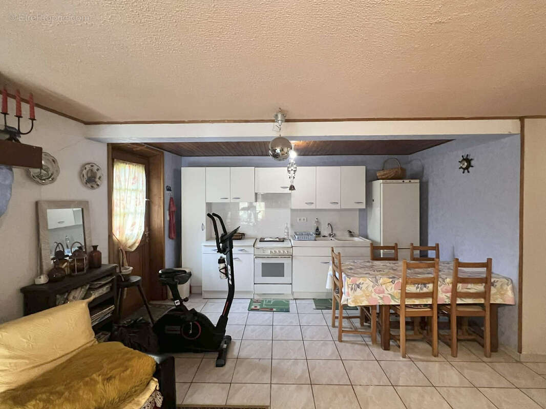 Maison à FELINES