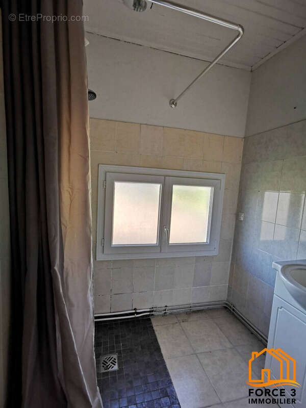 Maison 139 m² à Saint-Julien-En-Born  - photo 9